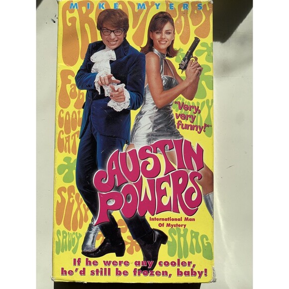 Austin Powers 1997 VHS Mike Meyers Elizabeth Hurley Michael York Retro Movie EUC - Picture 1 of 5